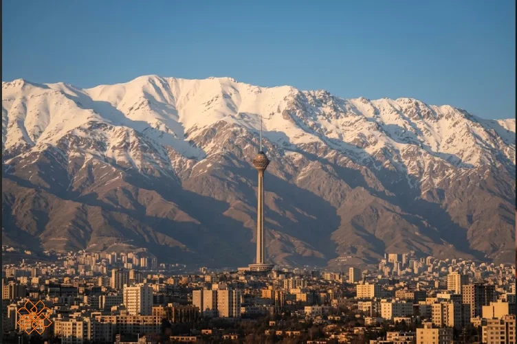 تصویر نمای دور برج میلاد بهعنوان تصویر دوم در فرآیند ساخت ویدئو هوشا