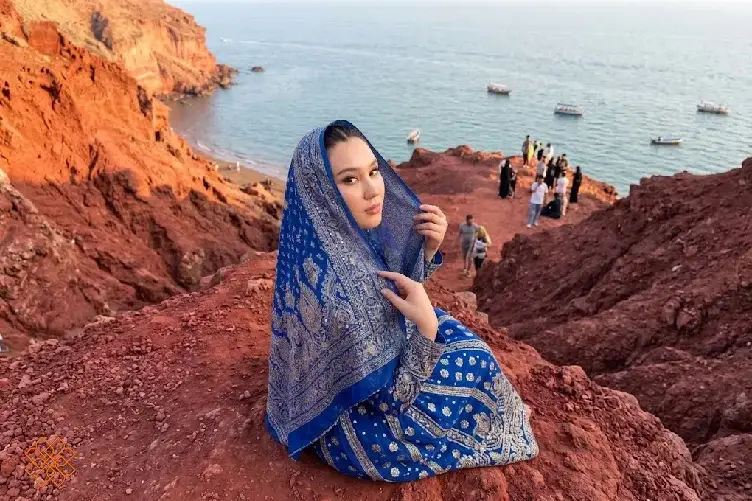 ساخت عکس شخصی در فضای طبیعی جزیره هرمز با هوش مصنوعی